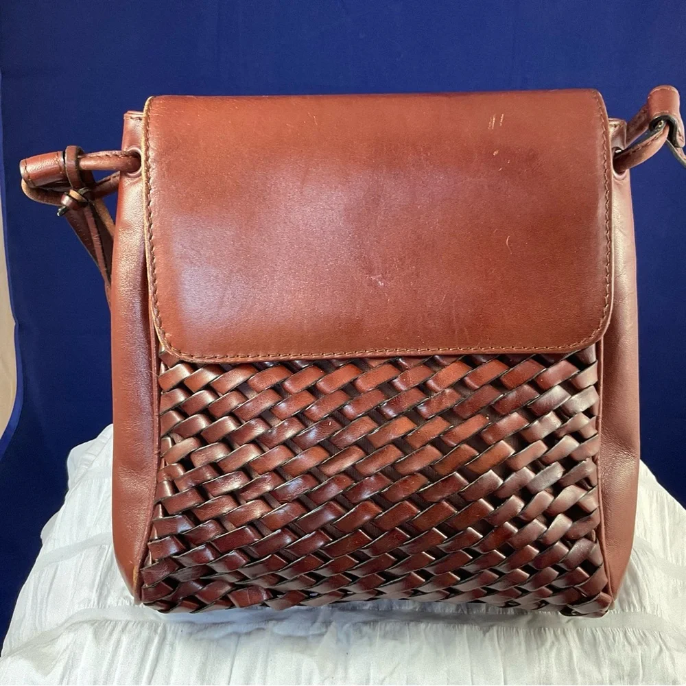 Etienne Aigner Woven Leather Crossbody in Rich Brown with Gold Hardware - Picture 15 of 16